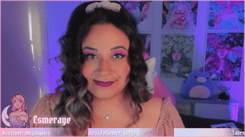 Esmeraye GIF