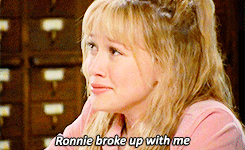 Lizzie GIF - Find & Share on GIPHY