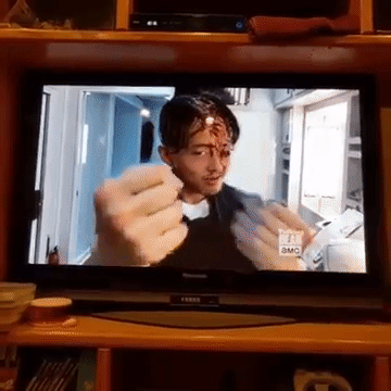 raccoon84 walking dead glenn death glenn dead poped eye GIF