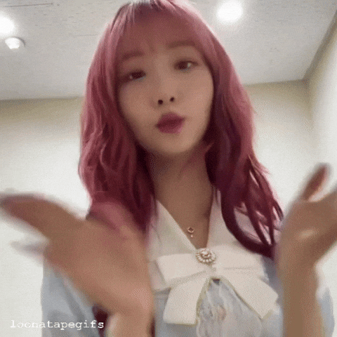 Yeojin GIF