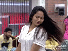 Losliya GIF