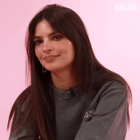 Emily Ratajkowski GIFs - Find & Share on GIPHY