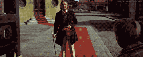https://media2.giphy.com/media/FJSKYf51xLbvq/200.gif