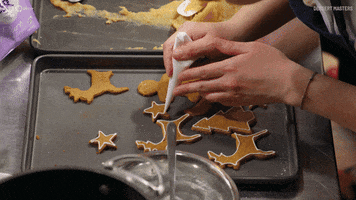 Gingerbread Man Cooking GIF by MasterChefAU