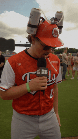 Baseball Top GIF by Leo33