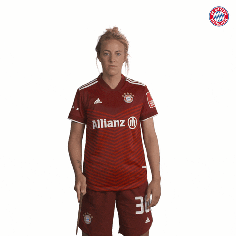 Carolin Simon Football GIF by FC Bayern Women