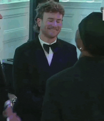 Summer House Lol GIF