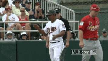 clapping escobar GIF by MLB