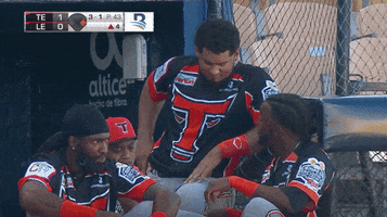 200.gif?cid=fc005b08a14c3c633b07d9354b00d908317bdf8ec47ceea0&rid=200.gif&ct=g