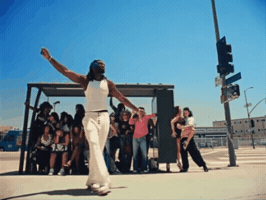 London Dancing GIF by Odeal