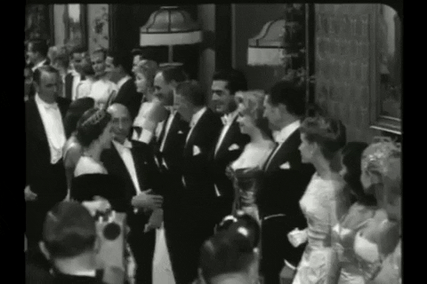 Queen GIF - Find & Share on GIPHY