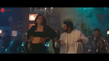 Sonam Kapoor GIF