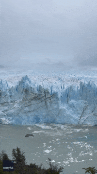 Spectacular Ice Calving Seen at Argentina's Perito Moreno Glacier