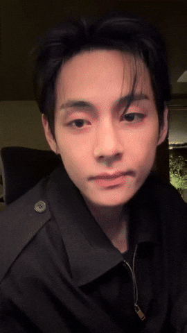 Kim Taehyung Love GIF