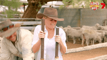 Scared Jessica GIF by Farmer Wants A Wife