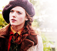 Rose Leslie GIF