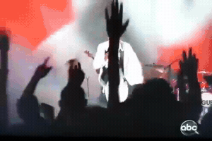Miguel Legdrop GIF