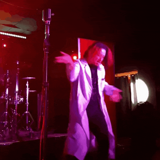 giphy.gif?cid=6c09b952v9suazb6yde97zwh1ed96ahg9zax7vukoo1qwj11&ep=v1_internal_gif_by_id&rid=giphy.gif&ct=g