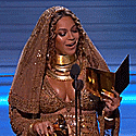 giphy.gif?cid=8fc3c8978028a7ee2c5ed2ec58