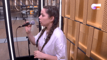 200.gif?cid=fc005b08a8c517dc344492ae0590a5637b6cfc7a63e8f063&rid=200.gif&ct=g