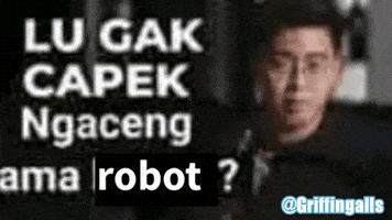 Capek GIF