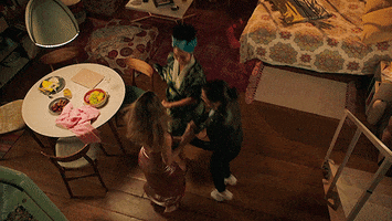 200.gif?cid=fc005b084afd282dbc9eff4423b445cc5662d43d09d6c595&rid=200.gif&ct=g