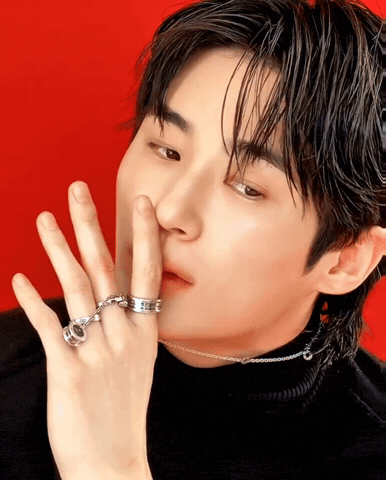 Byeonwooseok Bvlgari GIF
