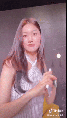 Kim Doyeon GIF