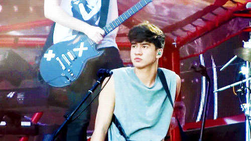 calum hood