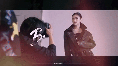 Hot-chick GIFs - Get the best GIF on GIPHY