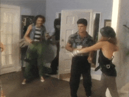 200.gif?cid=fc005b08a8beca407979a42ee384fd8c54c0b6bf79bf5d23&rid=200.gif&ct=g