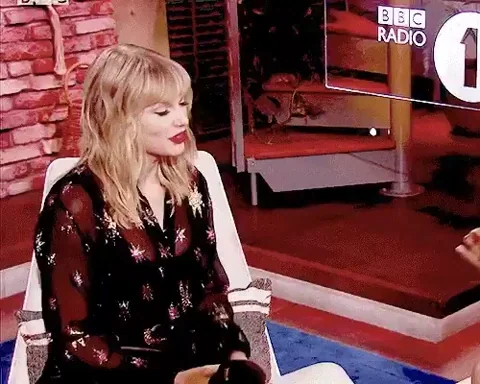 giphy.webp?cid=6c09b9528b0b8fa2b2b774eaf