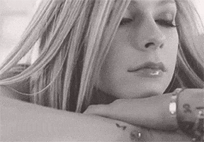 Avril Lavigne Blog GIFs - Get the best GIF on GIPHY