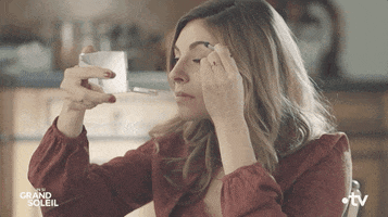 Make Up Morning GIF by Un si grand soleil