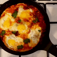 hot-summer-shakshuka-Qw2Pxs8bxrDxweo0sc