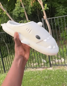 https://media2.giphy.com/media/R7gpCPmOrSm82GoOrt/giphy.gif