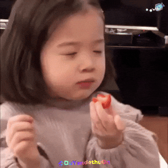 Yummi GIF