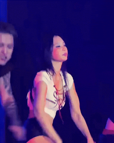 Jennie Kim Dancing GIF