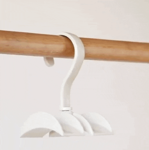 Hangerout GIF