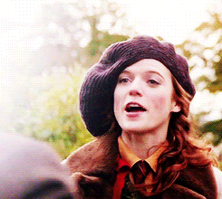 Rose Leslie GIF
