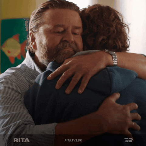 Tv2Play Hug GIF by RITA