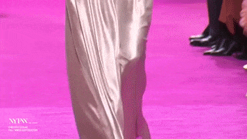 200.gif?cid=fc005b0897c5d94a17638d1f5a7f4355a9bb4e50540ca5b9&rid=200.gif&ct=g
