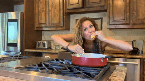 480px x 270px - Mom eating GIFs - Get the best GIF on GIPHY