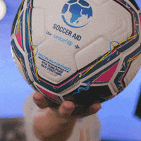 SoccerAid-olly-ollymurs-murs-U7ayC1lBekzs8fQwGY