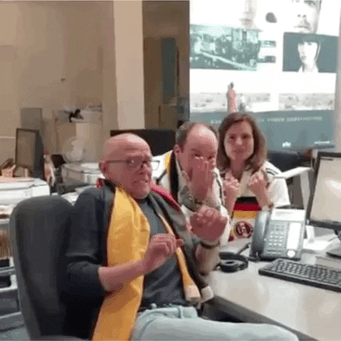 Fussball Snackcontent GIF