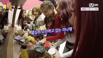 bxlab1yzudhyujvh  GIF