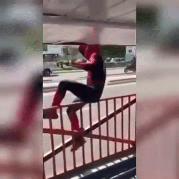 Homem Aranha GIF