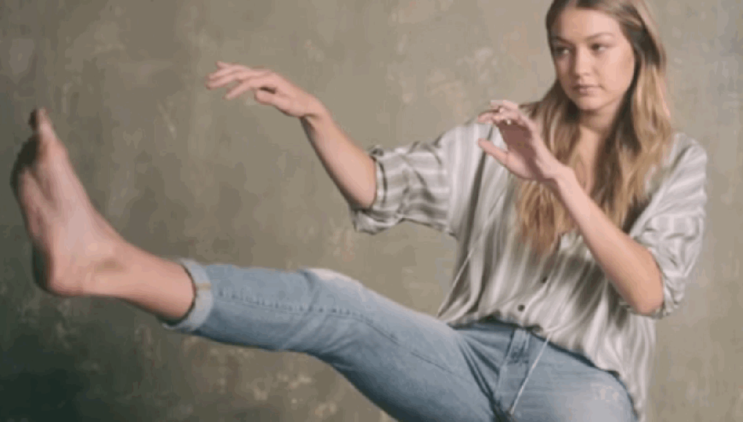 Bella Hadid S GIF Find & Share on GIPHY