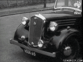 https://media2.giphy.com/media/VTc3mYibAqfWE/200.gif#3-grid1