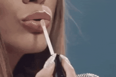 giphy.gif?cid=4d1e4f29d627847a0473252b17